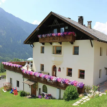 Casa de Férias In Oetz Near Hochoetz Area *